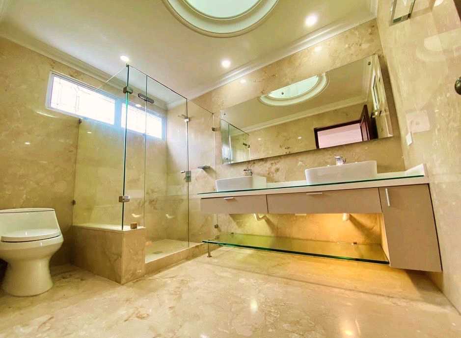 Venta casa cerca a las Palmas y transversal superior