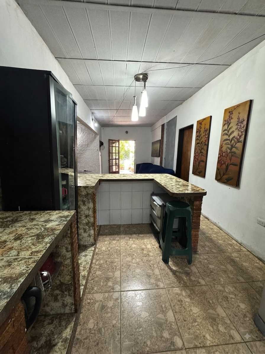 Venta Casa con local comercial turumo kc