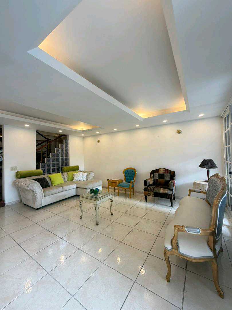 Venta Casa de Colinas de Santa Monica KC