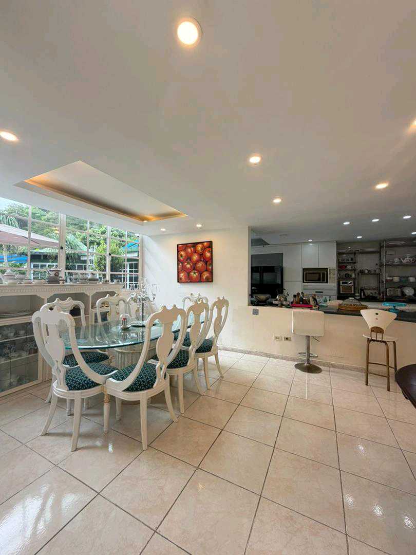 Venta Casa de Colinas de Santa Monica KC