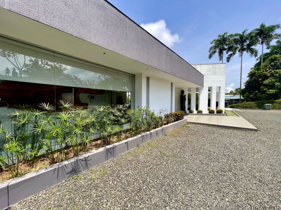 VENTA EXTRAORDINARIA  Y LUJOSA CASA CAMPESTRE MALABAR PEREIRA