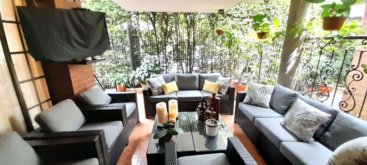 VENTA CASA DE LUJO 285mts2 PINARES PEREIRA