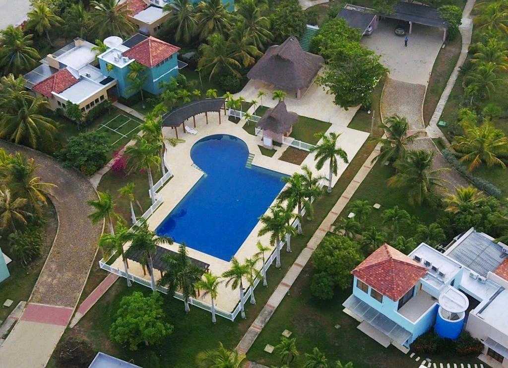 VENTA CASA EN CONDOMINIO  MARINA DE BARU SECTOR LOS CABOS