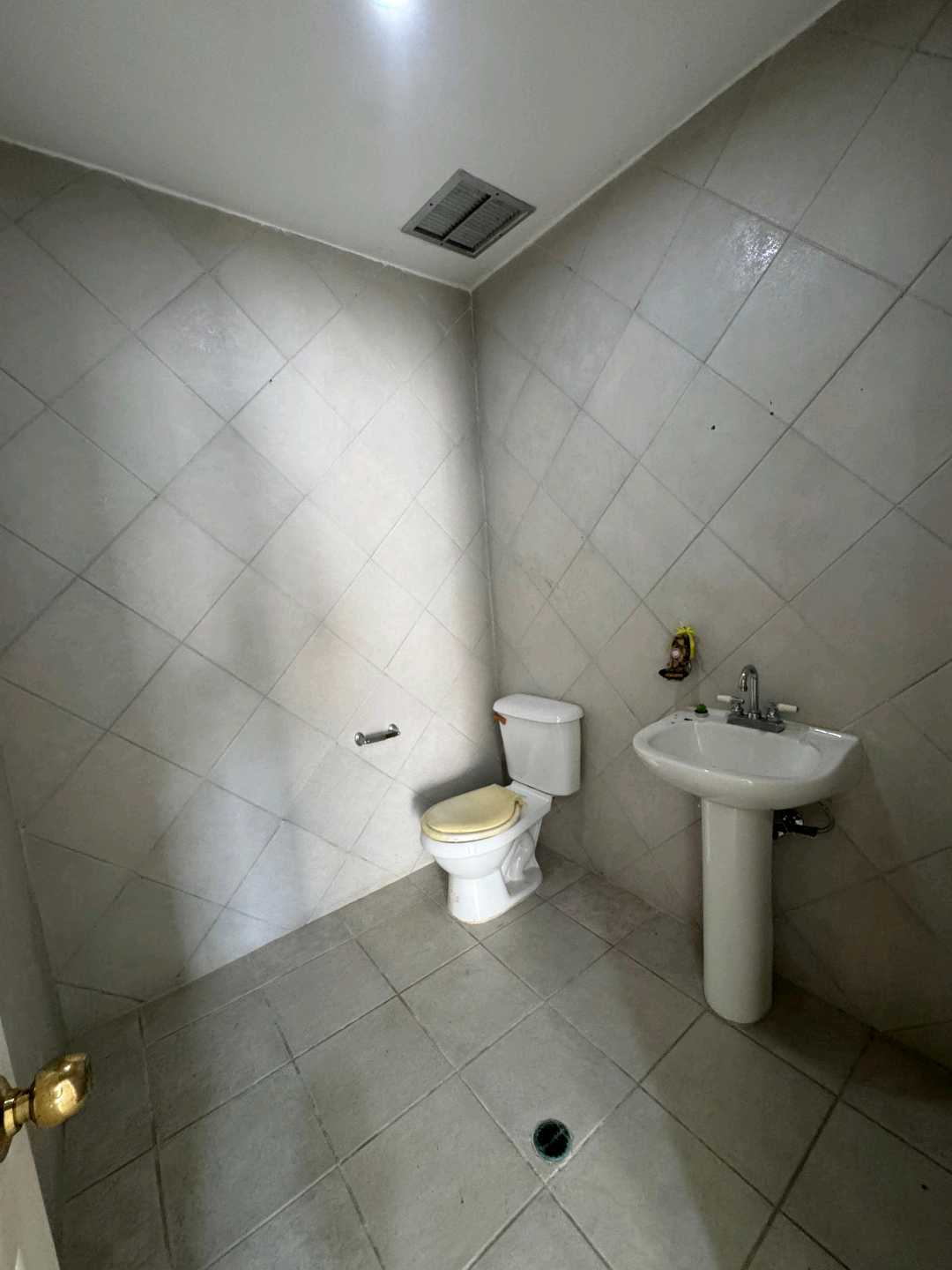 Alquiler Casa los Guayabitos 1700 m2 KC