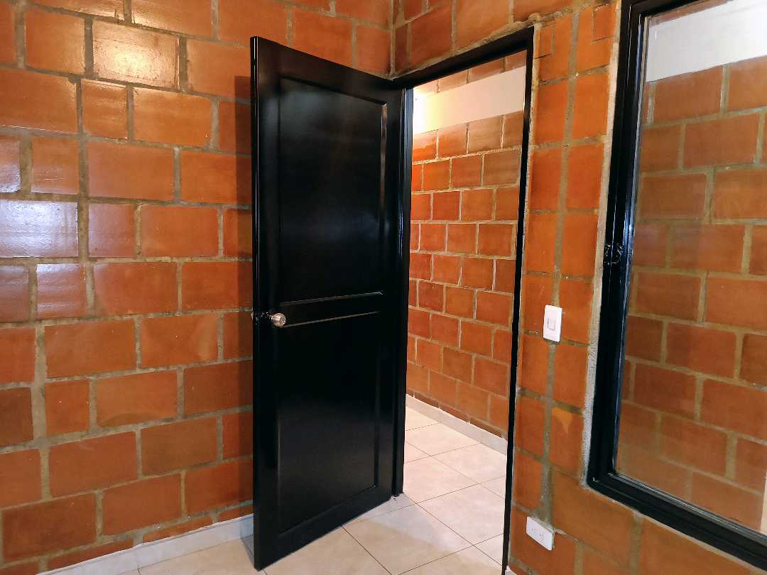 VENTA CASA MULTIFAMILIAR ORIENTE EL RODEO AMB