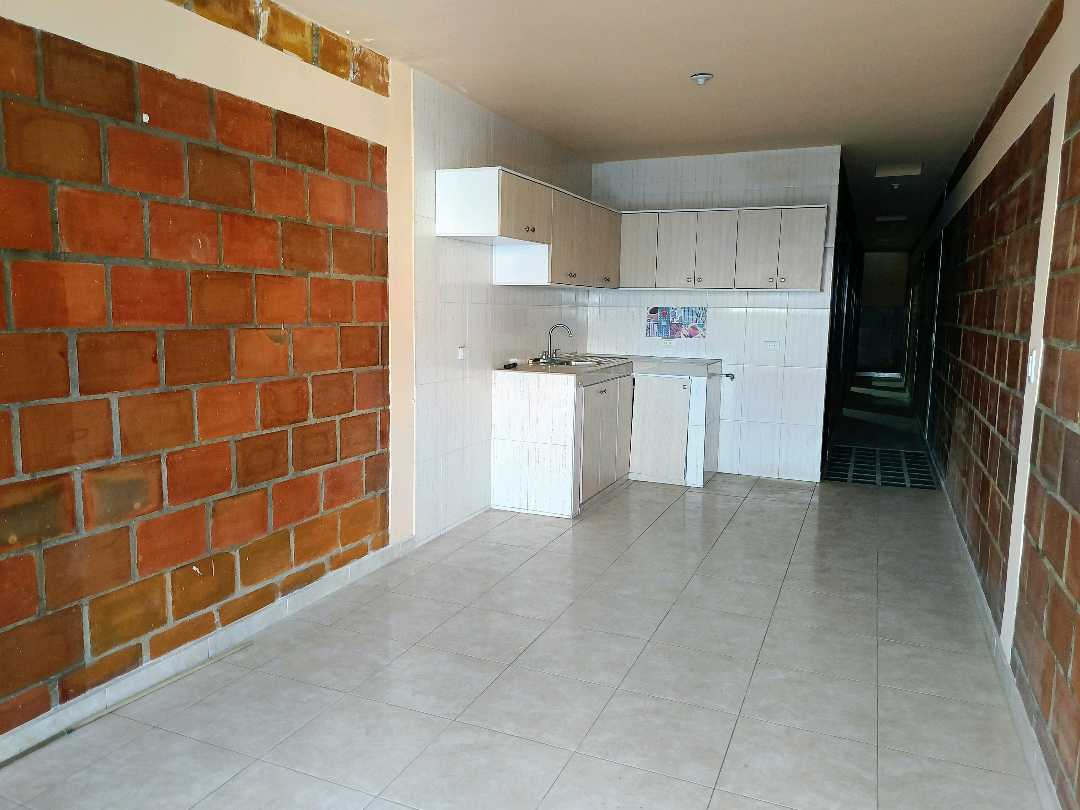VENTA CASA MULTIFAMILIAR ORIENTE EL RODEO AMB