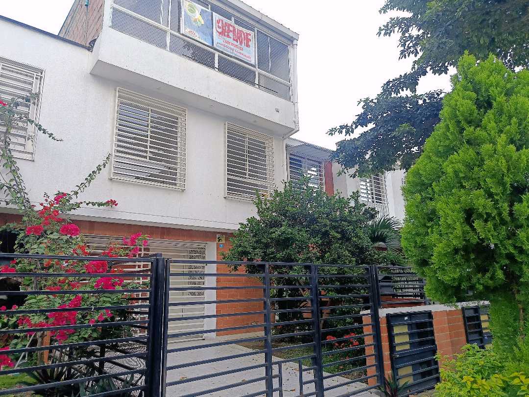 VENTA CASA SUR CIUDAD PACIFICA