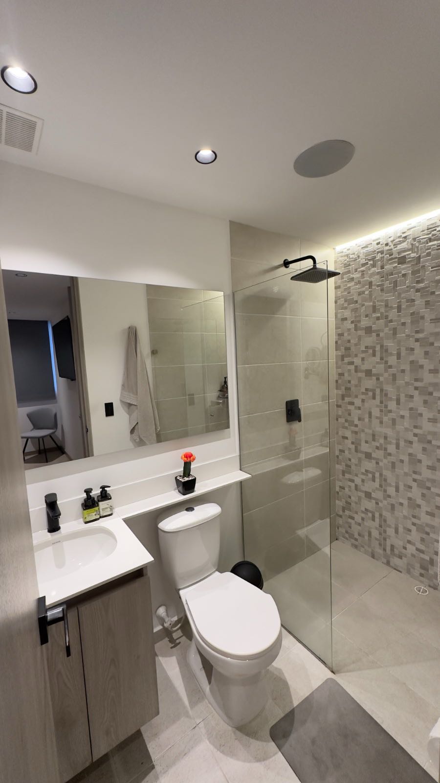 Venta de apartamento en el 2th parque de Laureles