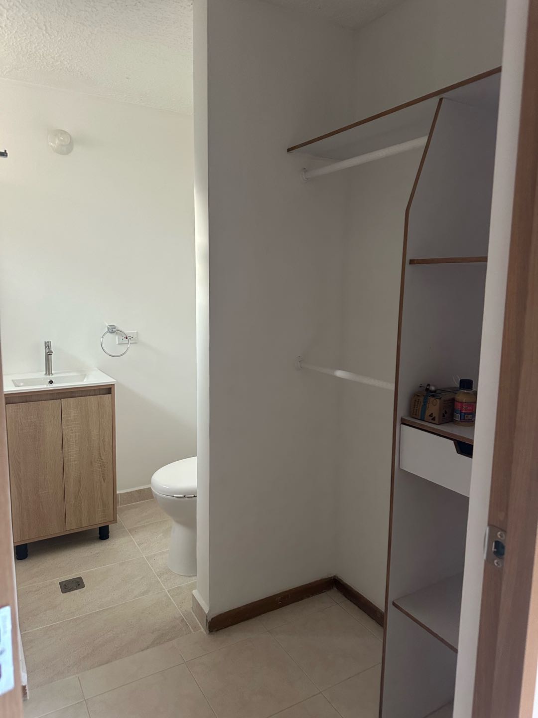 Venta de apartamento en la loma del Escobero
