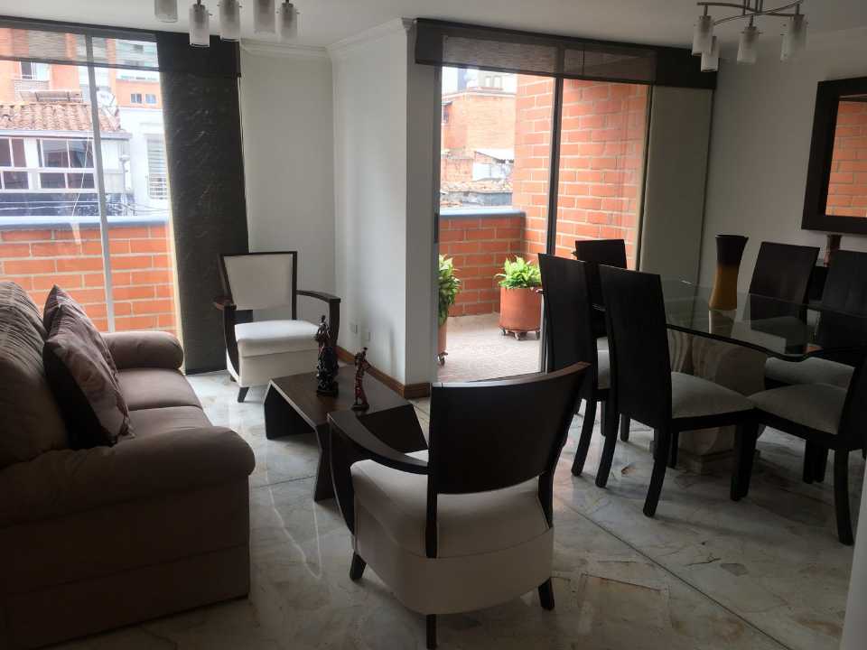 Apartamento en venta en Laureles - Medellín