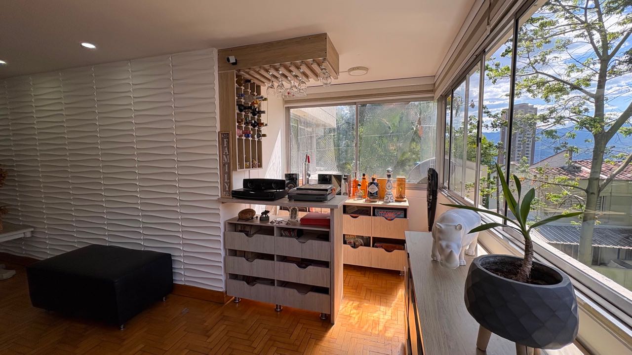 Venta de apartamento en loma del tesoro Poblado