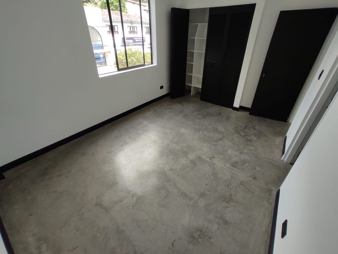 Venta de apartamento en Poblado Aguacatal cerca de universidad Eafit