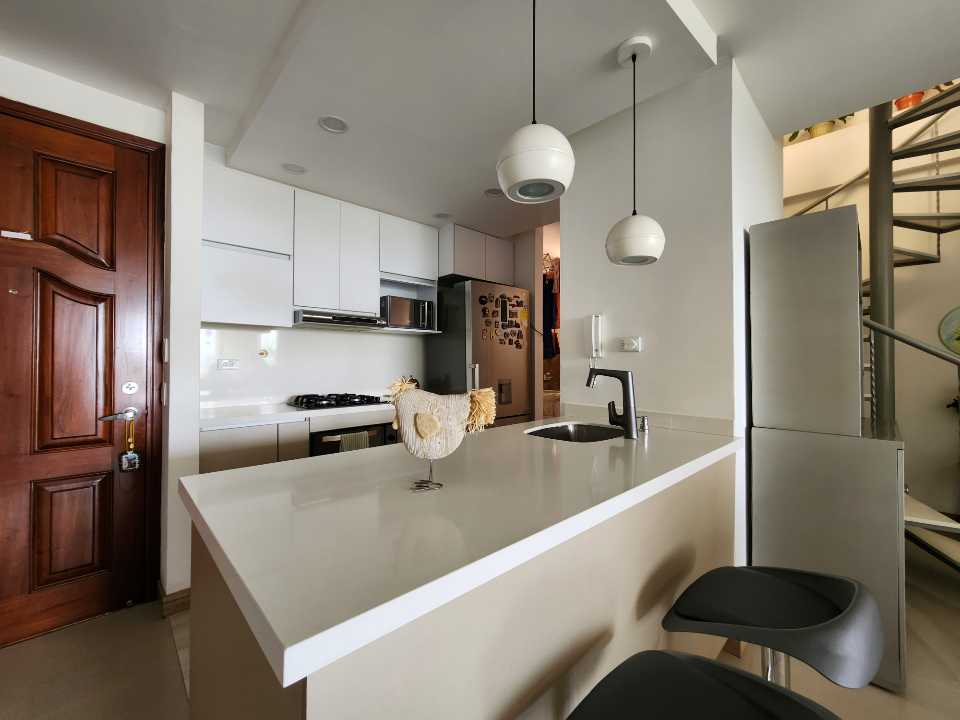 VENTA DE APTO DUPLEX ED. SAN GIORGIO - EL LIMONAR