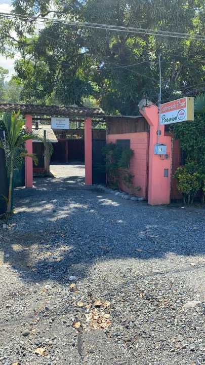 VENTA DE CABINAS, LIMÓN, SOBRE RUTA 32