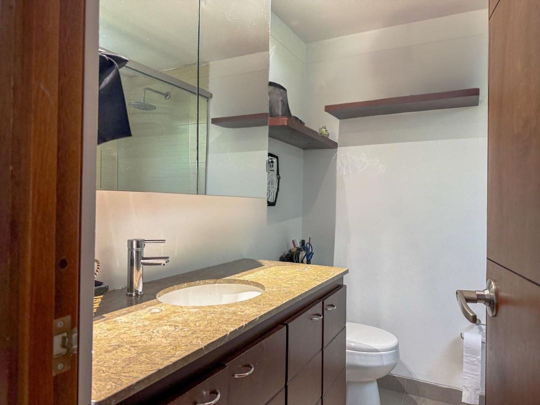 Venta de casa campestre en  Envigado de 2 plantas