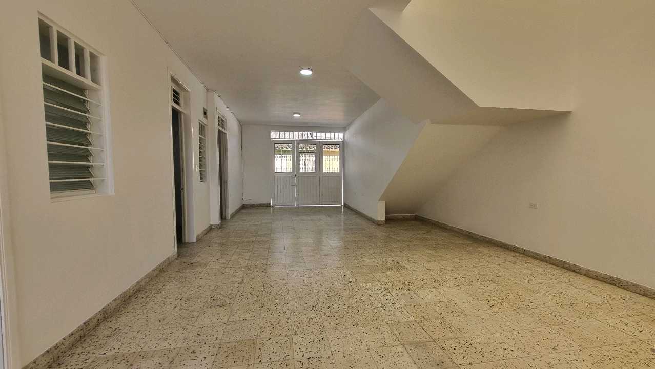 VENTA DE CASA EN SANTA BÁRBARA BUGA W9910624 ISA
