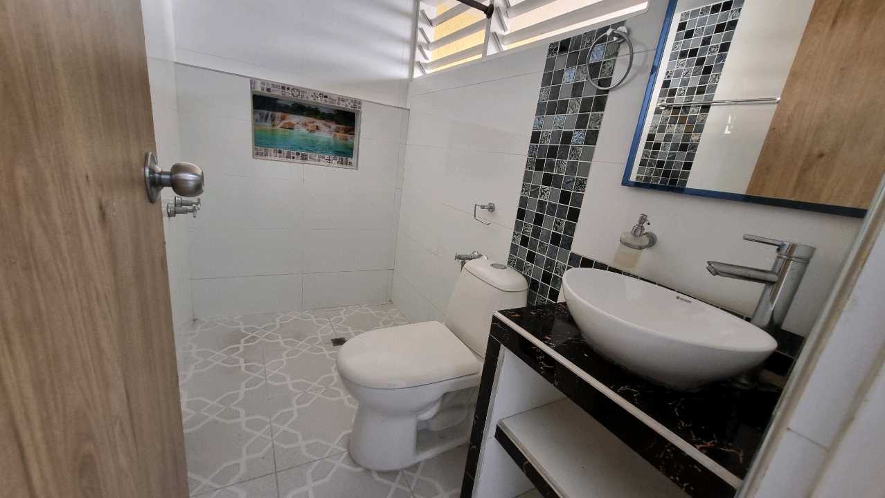 VENTA DE CASA EN SANTA BÁRBARA BUGA W9910624 ISA