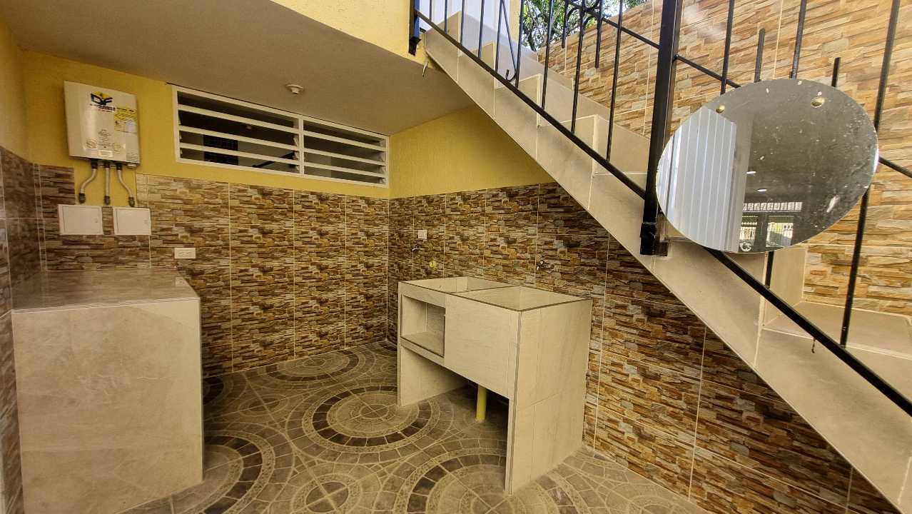 VENTA DE CASA EN SANTA BÁRBARA BUGA W9910624 ISA