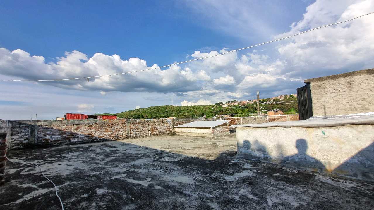 VENTA DE CASA EN SANTA BÁRBARA BUGA W9910624 ISA