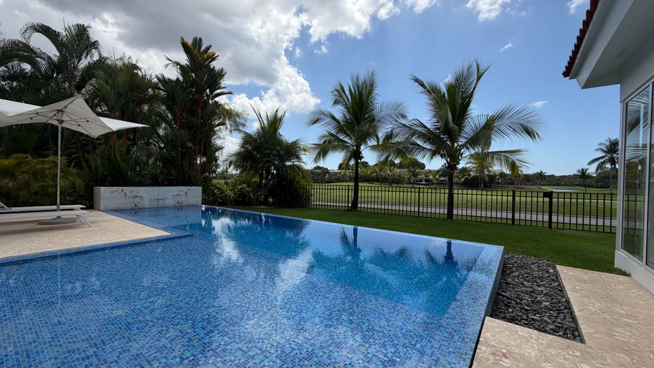 Venta de casa en Santa Marìa