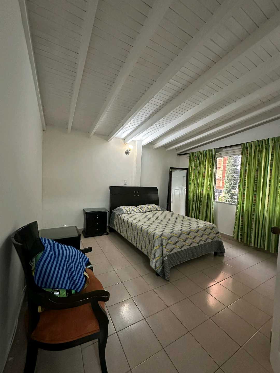 Venta de casa lote en Laureles — foto 3 de 17