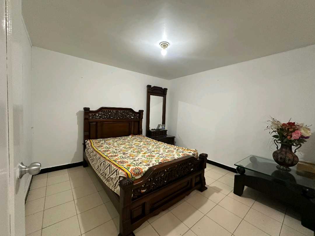 Venta de casa lote en Laureles — foto 5 de 17