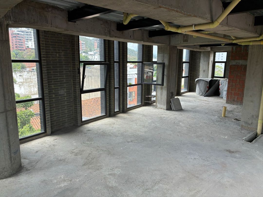 VENTA DE EDIFICIO COMERCIAL CON ROOFTOP EN GRANADA CALI