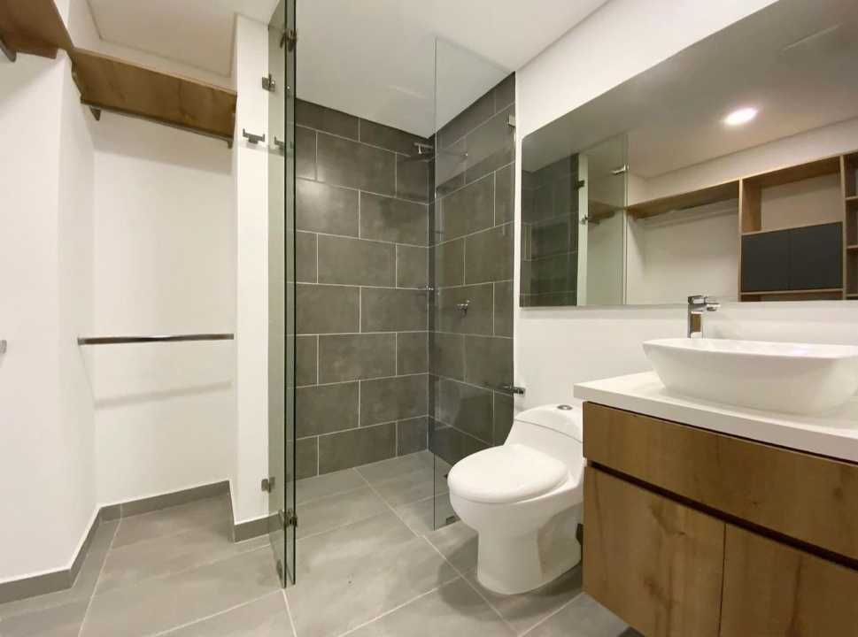 Venta de Hermoso Apartamento en Laureles