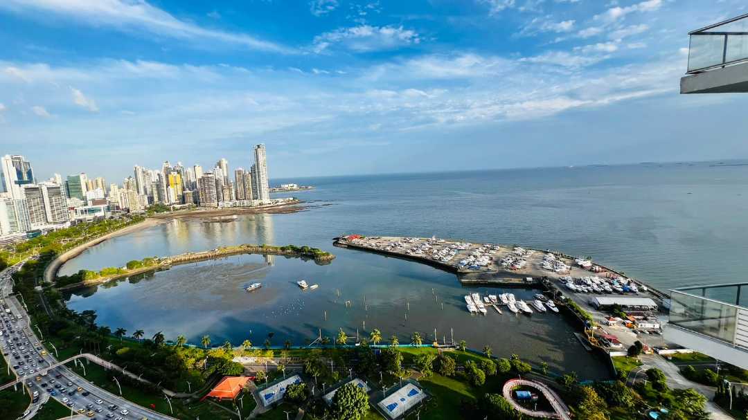 Venta de Penthouse en Sky Residences — foto 5