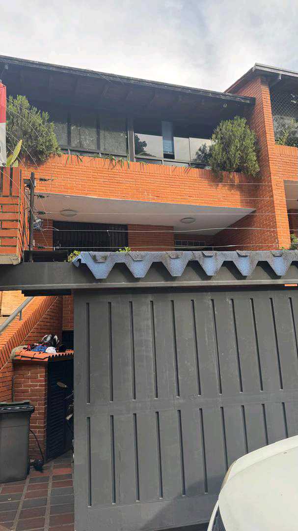 Venta de Town House Ub Miranda KC