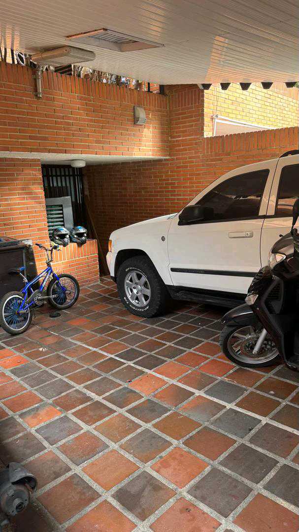 Venta de Town House Ub Miranda KC