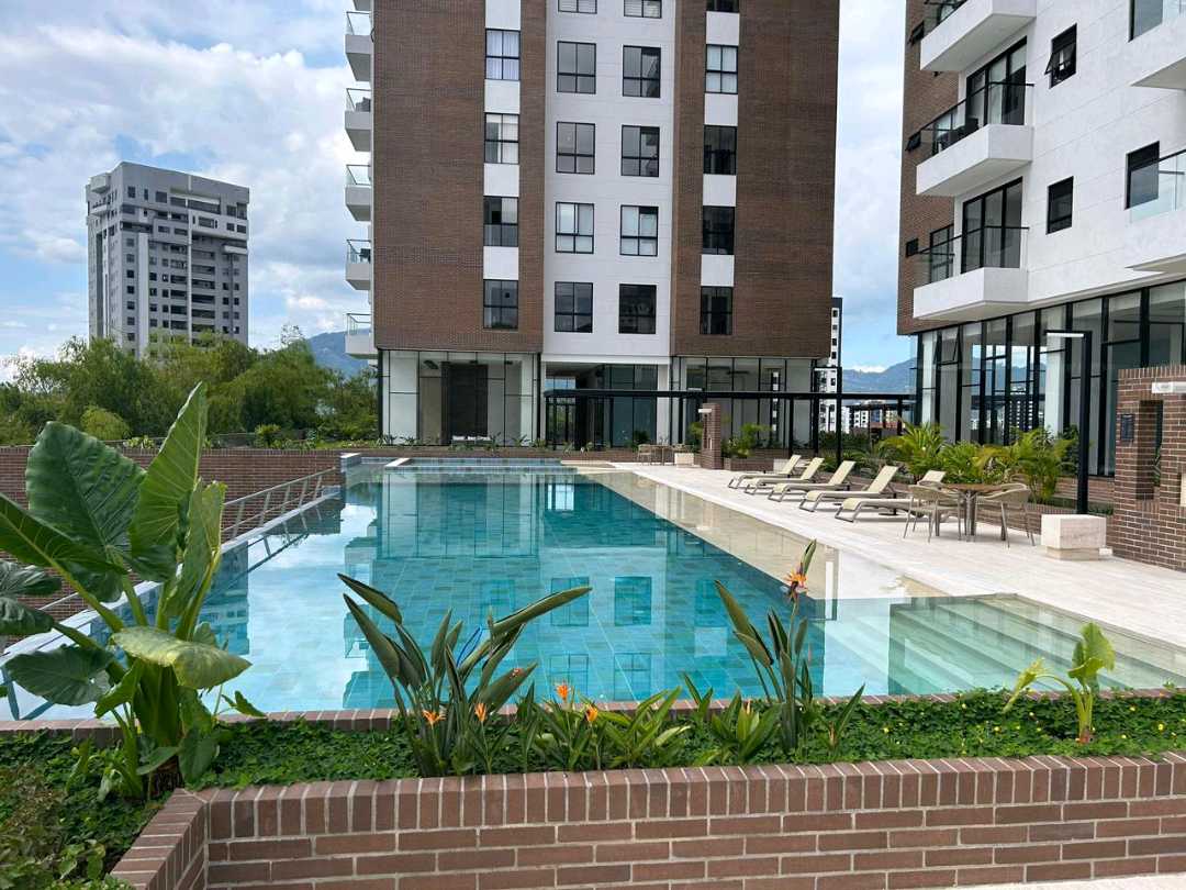 EN VENTA APARTAMENTO PINARES PEREIRA