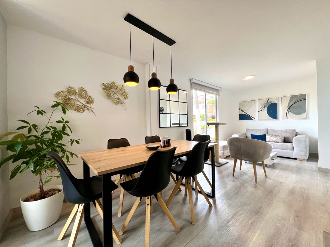 VENTA ESPECTACULAR CASA ESQUINERA EN LA VILLA PEREIRA