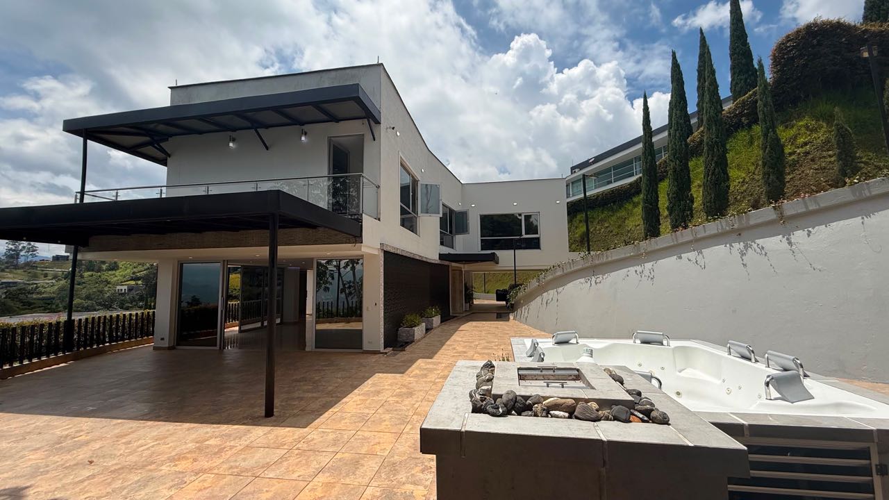 Venta Exclusiva Casa De Lujo Las Palmas Medellín Antioquia