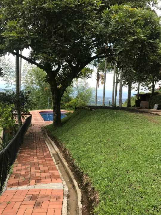 Imagen de VENTA CASA CAMPESTRE  EN PARCELACIÓN EN COMBIA