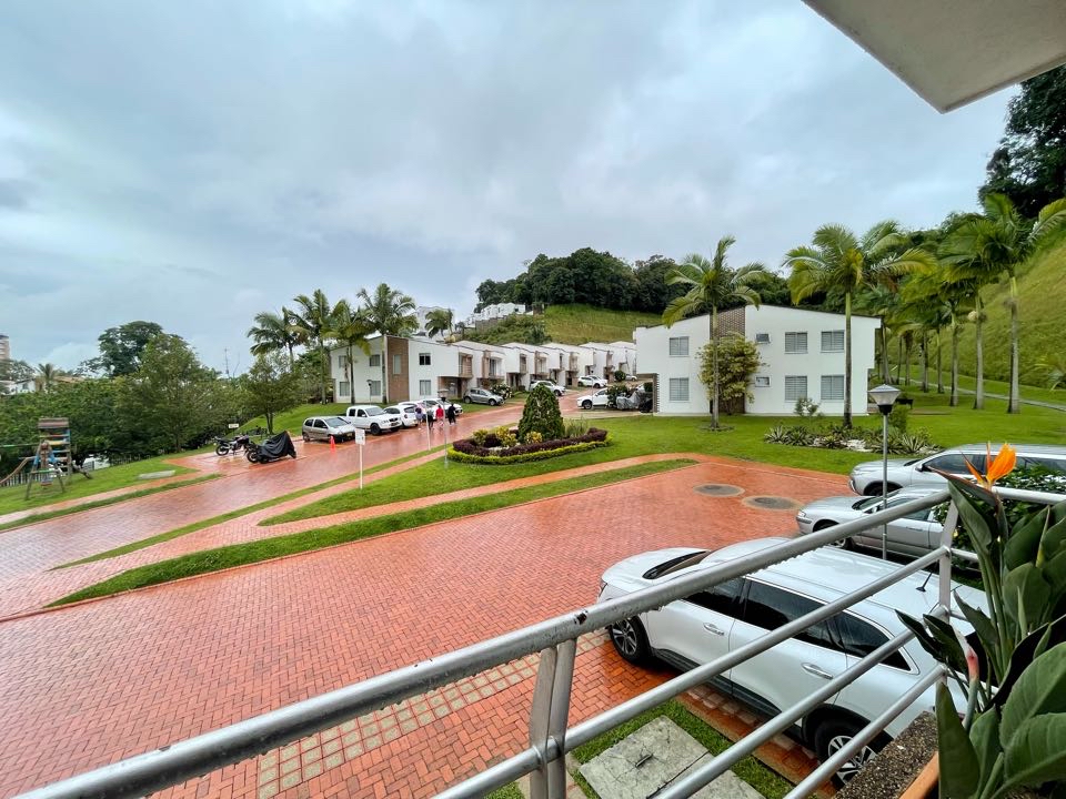 VENTA HERMOSA CASA CONJUNTO CERRADO ALAMOS PEREIRA