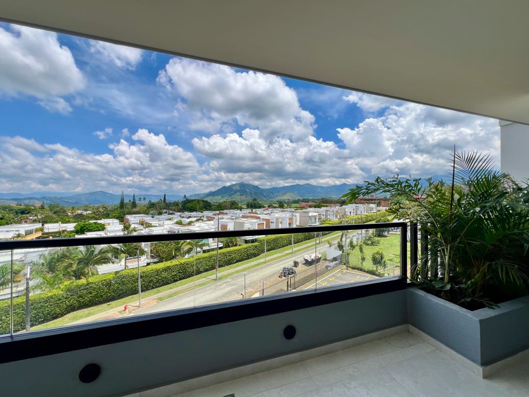 VENTA LUJOSO APARTAMENTO 121MTS 2 HABITACIONES CERRITOS PEREIRA