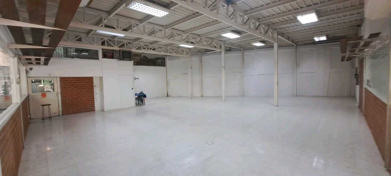 Venta  MiniCentro Comercial Turumo KC