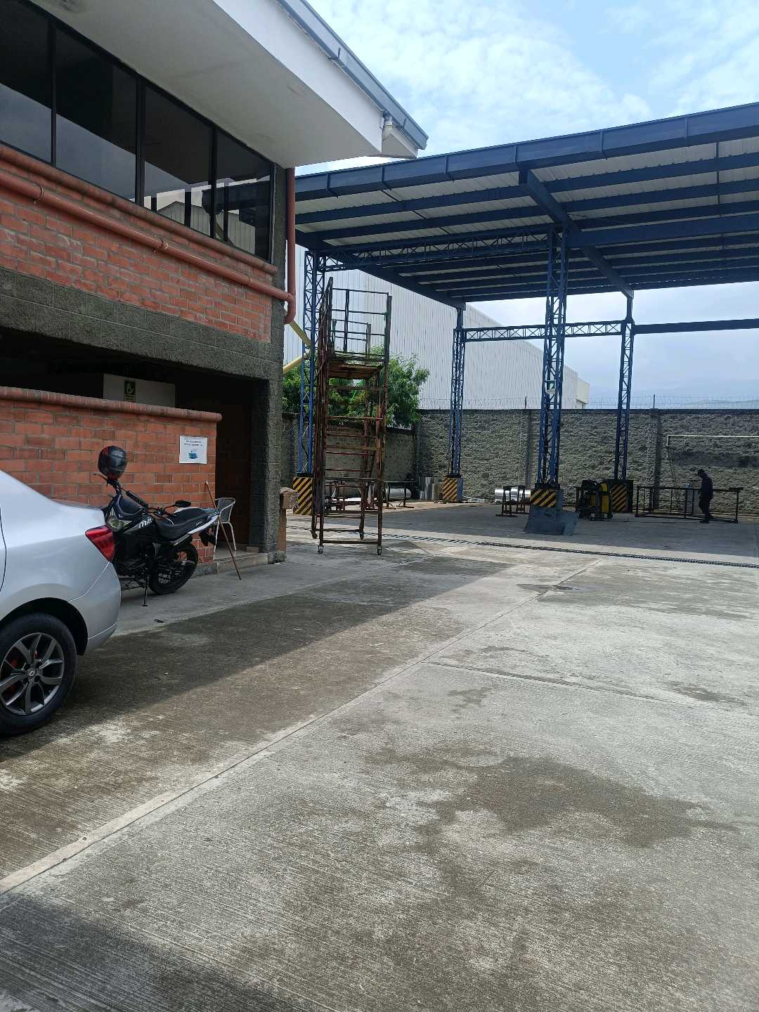 VENTA O RENTA BODEGA ACOPI YUMBO W9748536 ISA -P