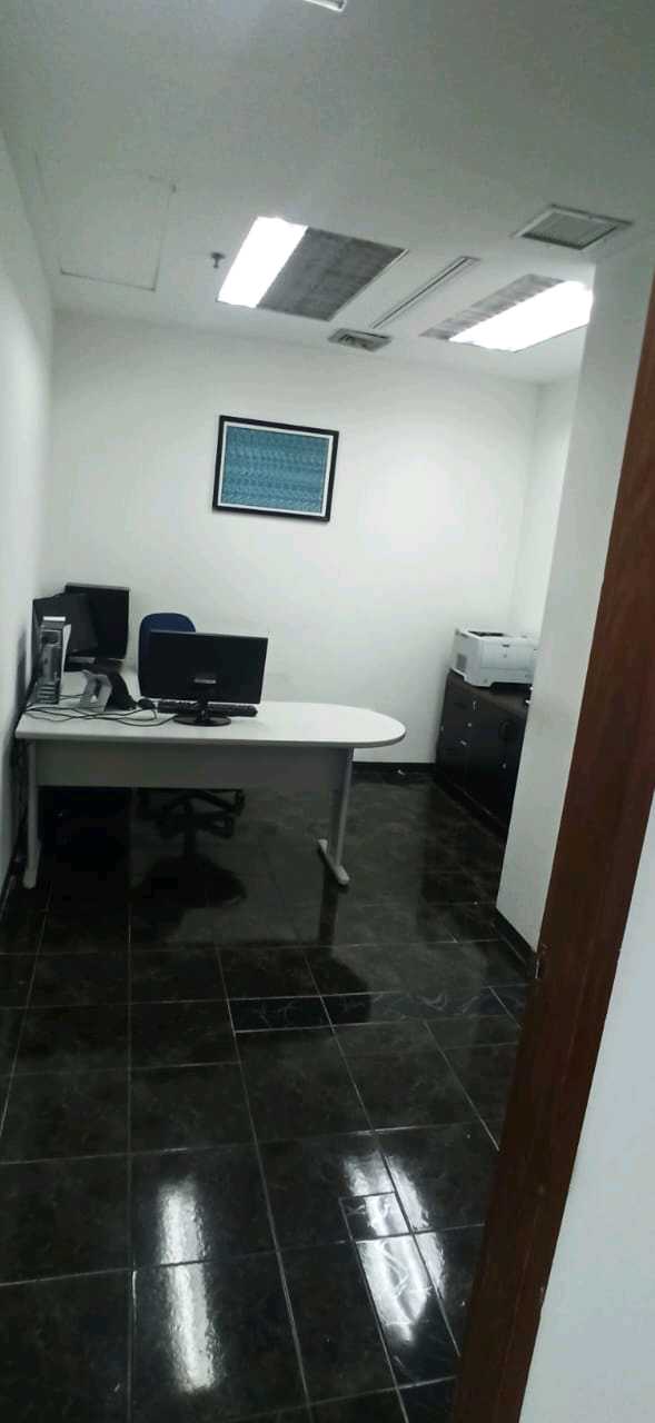 Venta Oficina Av Urdaneta centro financiero kc