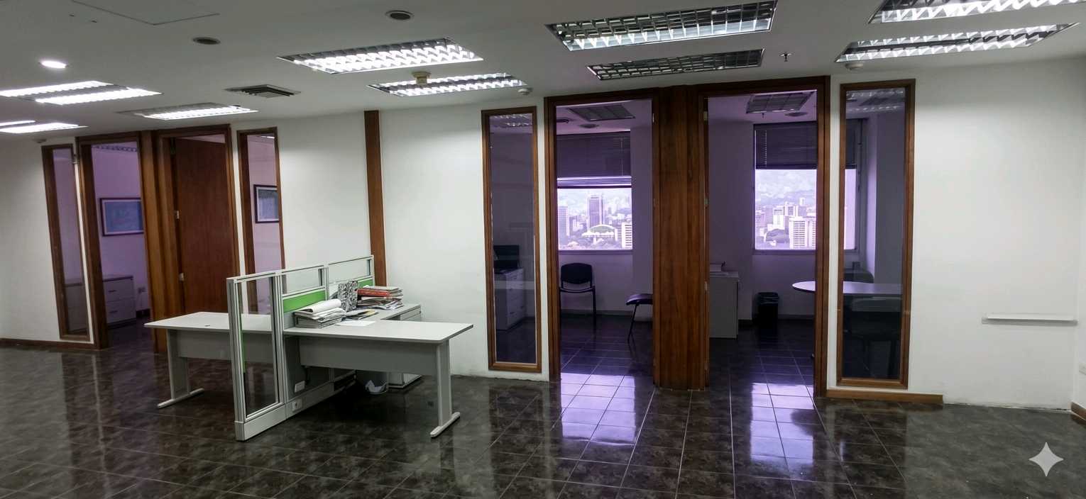 Venta Oficina Av Urdaneta centro financiero kc