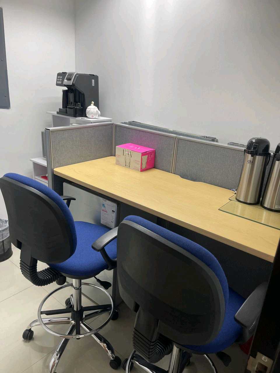 Venta Oficina Centro Profesional los Samanes KC
