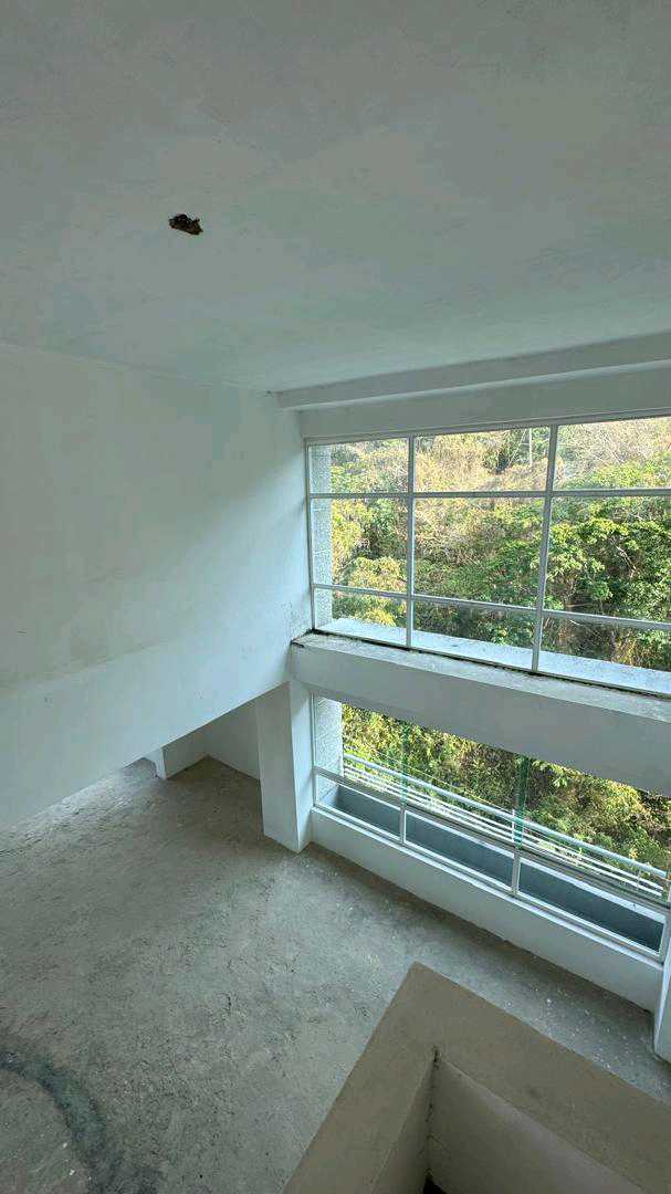 Venta PH Duplex obra gris Solar del Hatillo Kc