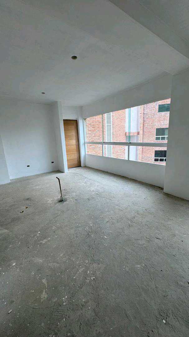 Venta PH Duplex obra gris Solar del Hatillo Kc