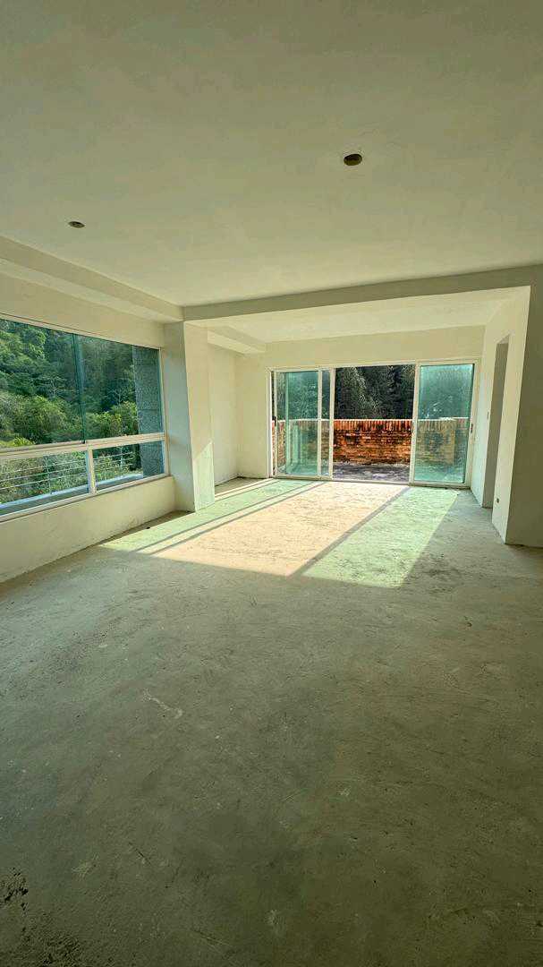 Venta PH Duplex obra gris Solar del Hatillo Kc