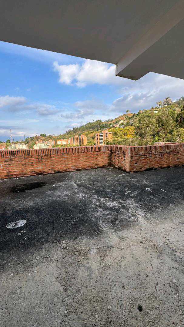 Venta PH Duplex obra gris Solar del Hatillo Kc