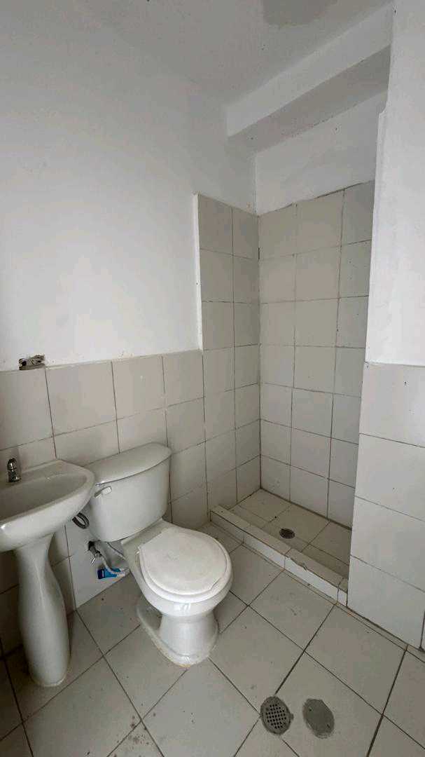 Venta Duplex obra gris Solar del Hatillo Kc