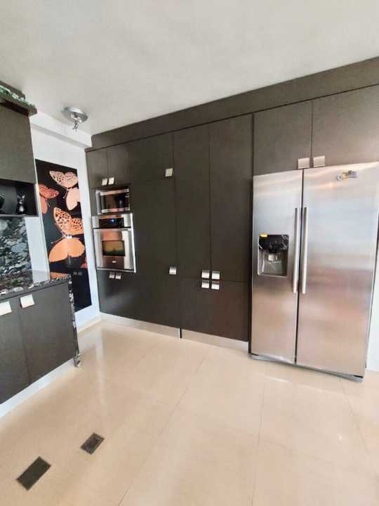 Gallery 2