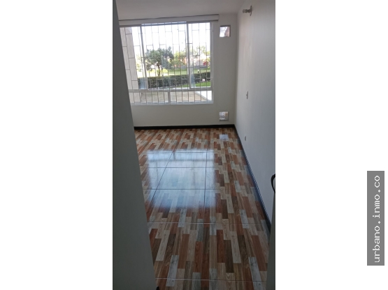 Apartamento de 3 alcobas en arriendo en Castilla, Bogotá, 49 m² · foto 10 de 10