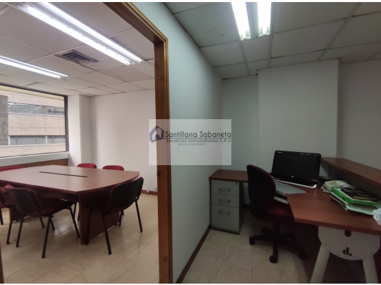 Venta de Oficina Poblado P8 C73292 — foto 2